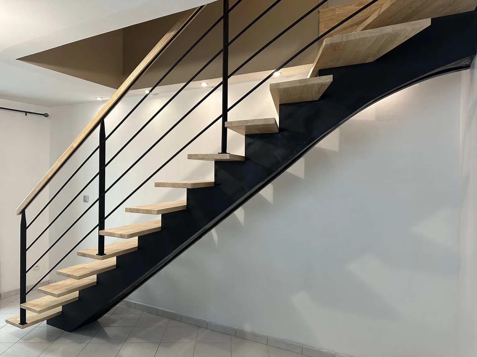 Escalier sur mesure en bois et métal